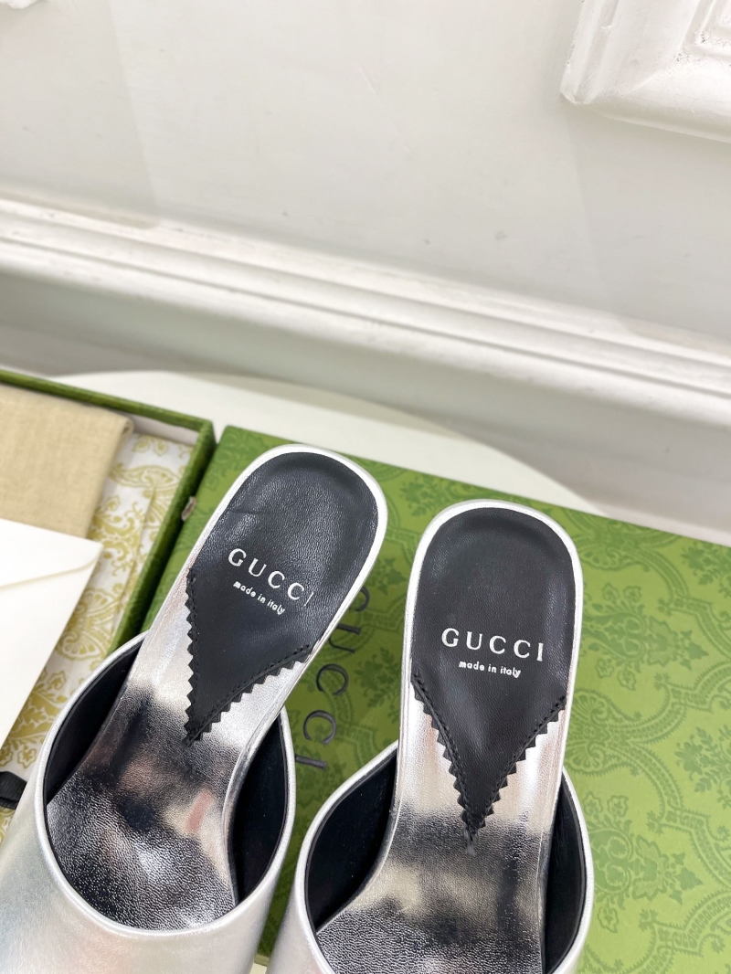 Gucci Flat Shoes